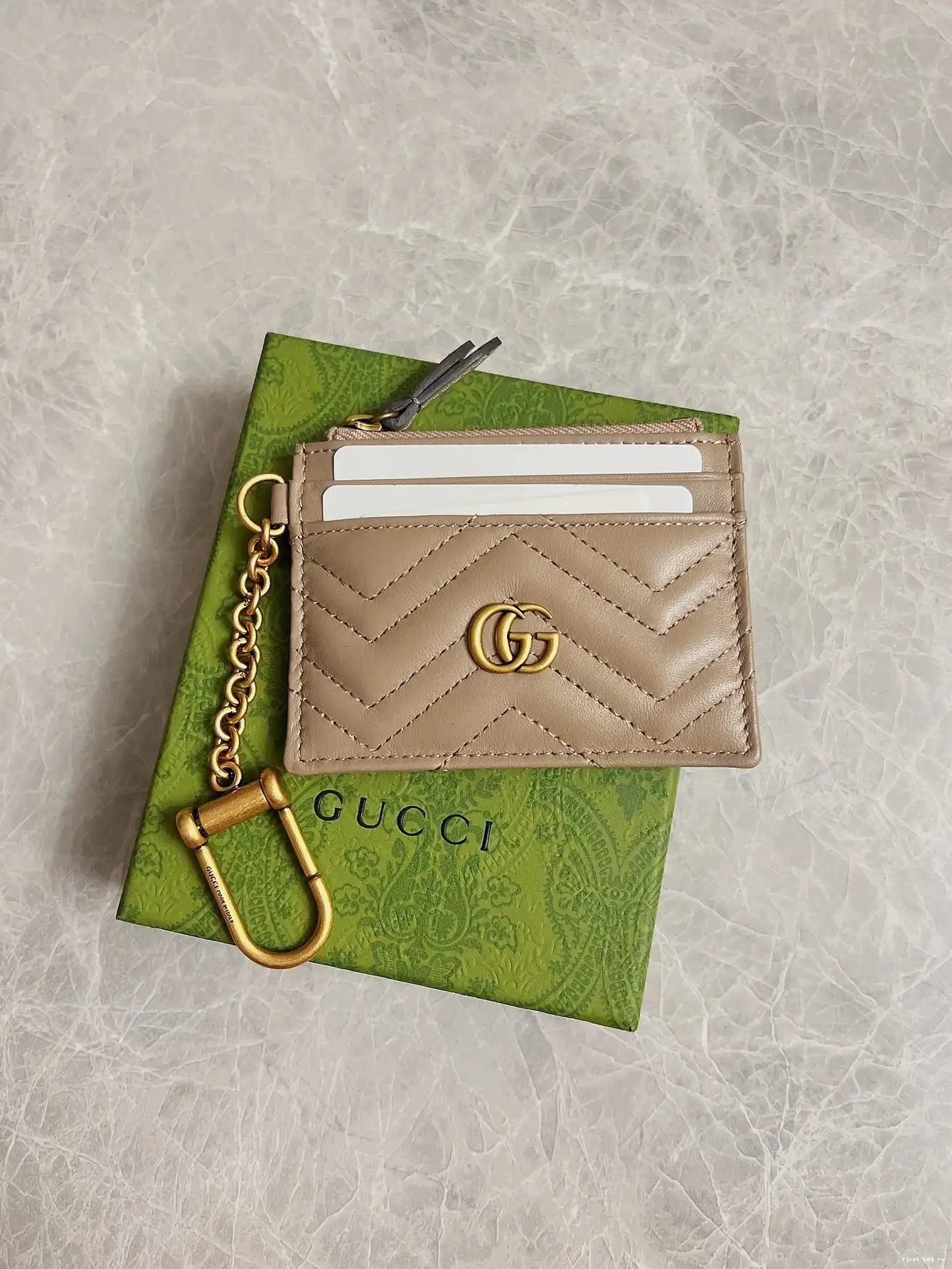 First bag ru GG Gucci wallet Marmont keychain 0501